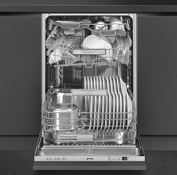 Встраиваемая посудомоечная машина Smeg STL66337L